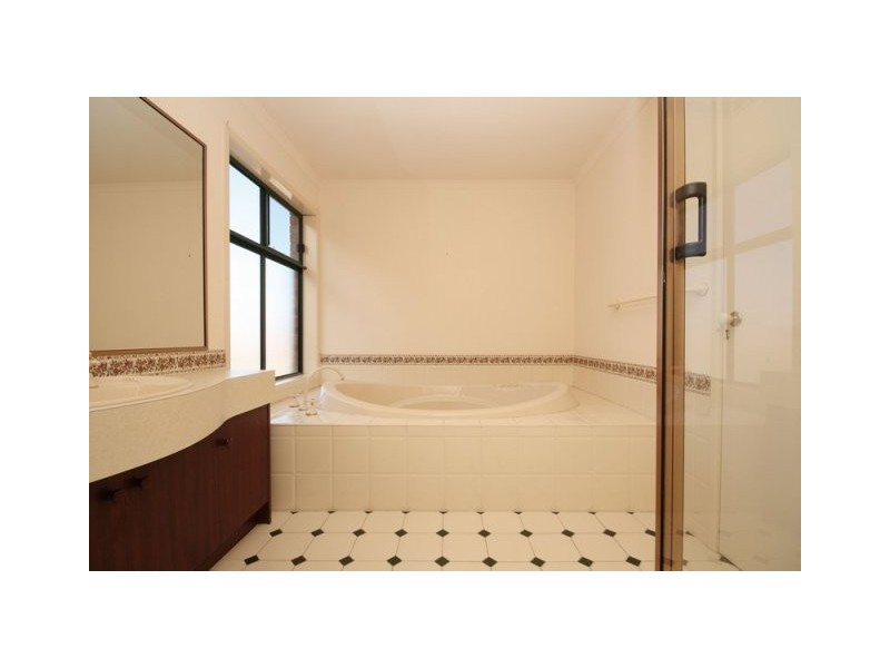 24 Hallett Boulevard, Allenby Gardens SA 5009