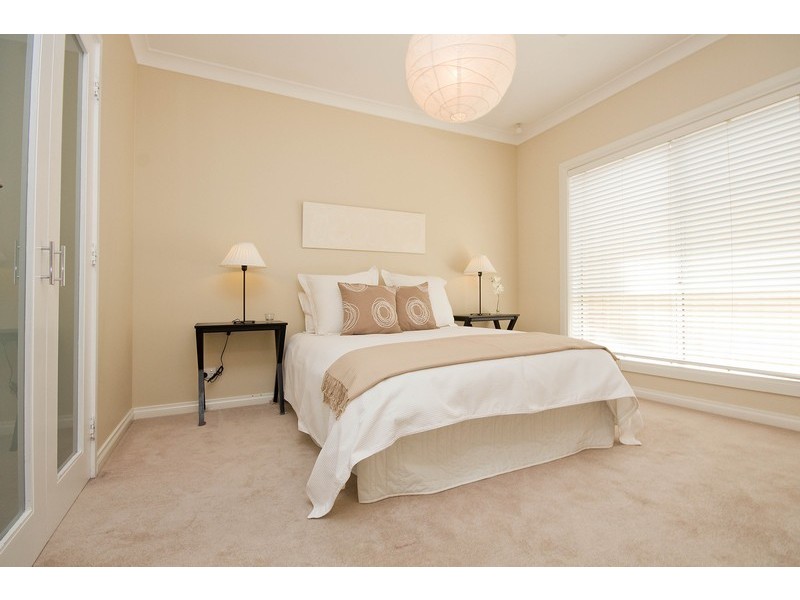 2 Gurner Terrace, Grange SA 5022