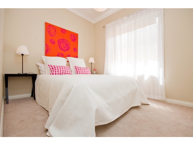 2 Gurner Terrace, Grange SA 5022