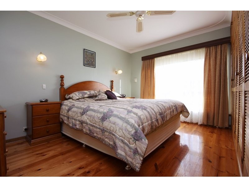 13 Keats Grove, Fulham Gardens SA 5024