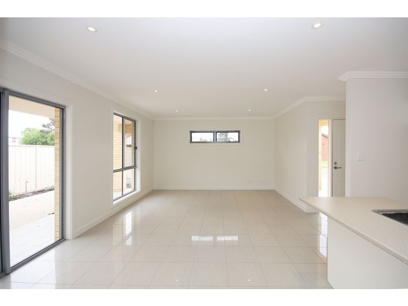 2A Arooma Street, Findon SA 5023