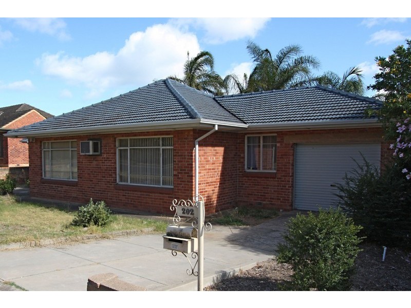 202 Trimmer Parade, Seaton SA 5023