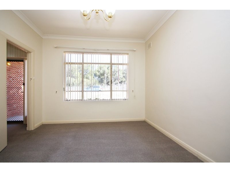 202 Trimmer Parade, Seaton SA 5023