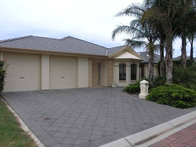 2 Pampas Court, Grange SA 5022