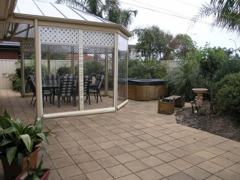 2 Pampas Court, Grange SA 5022