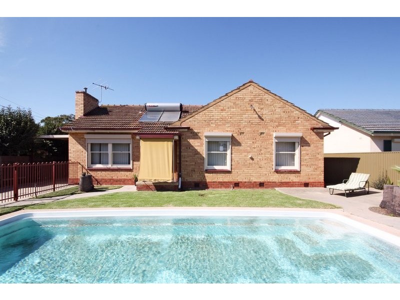 5 Lowry Street, Fulham SA 5024