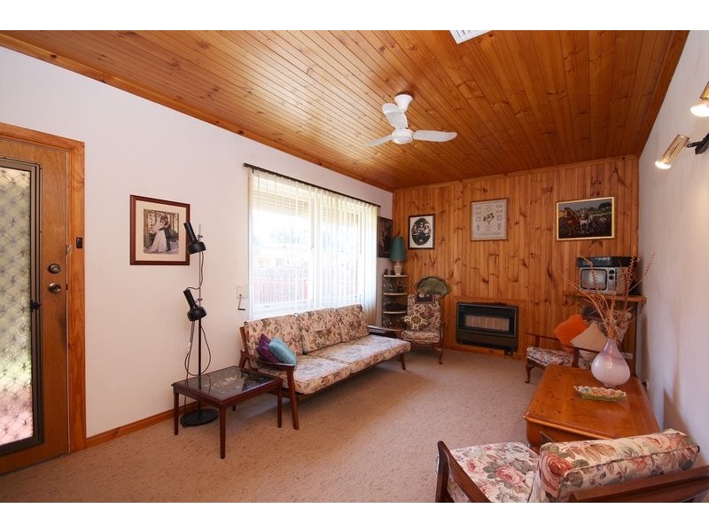 5 Lowry Street, Fulham SA 5024