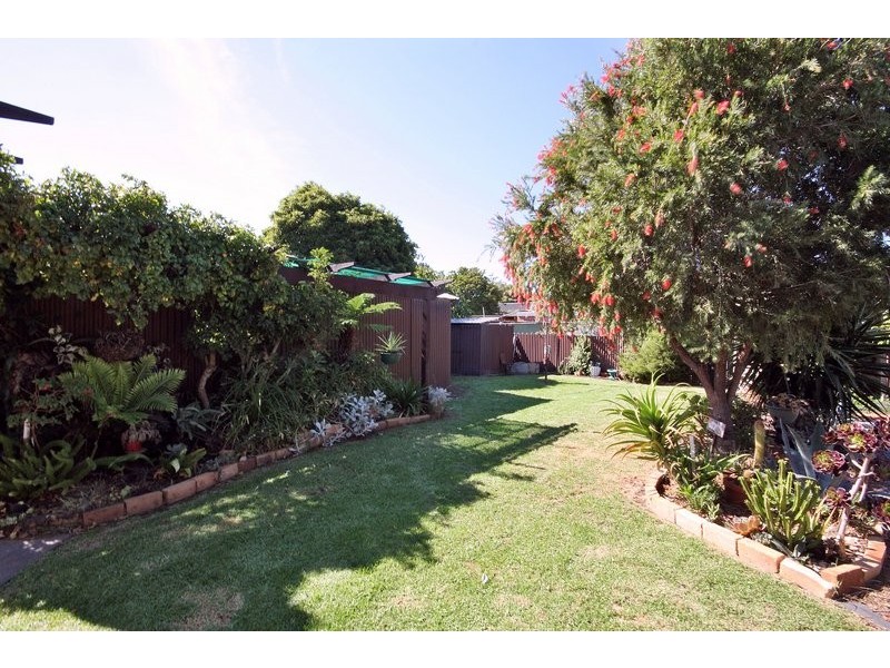 5 Lowry Street, Fulham SA 5024