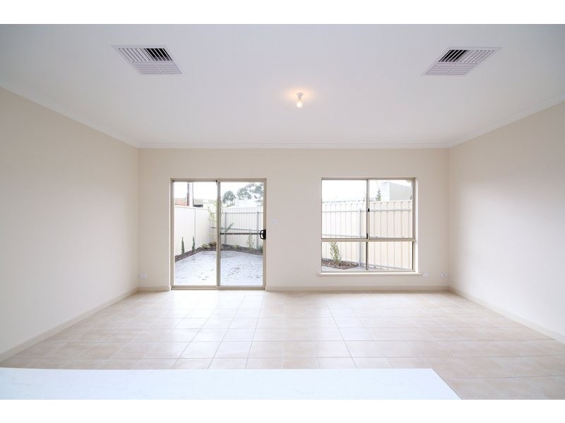 16 Richard Street, Findon SA 5023