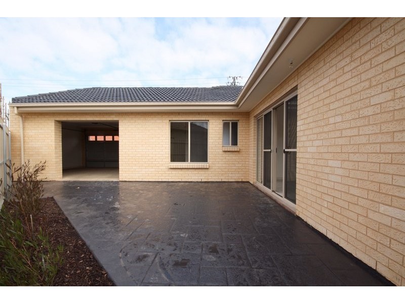 16 Richard Street, Findon SA 5023