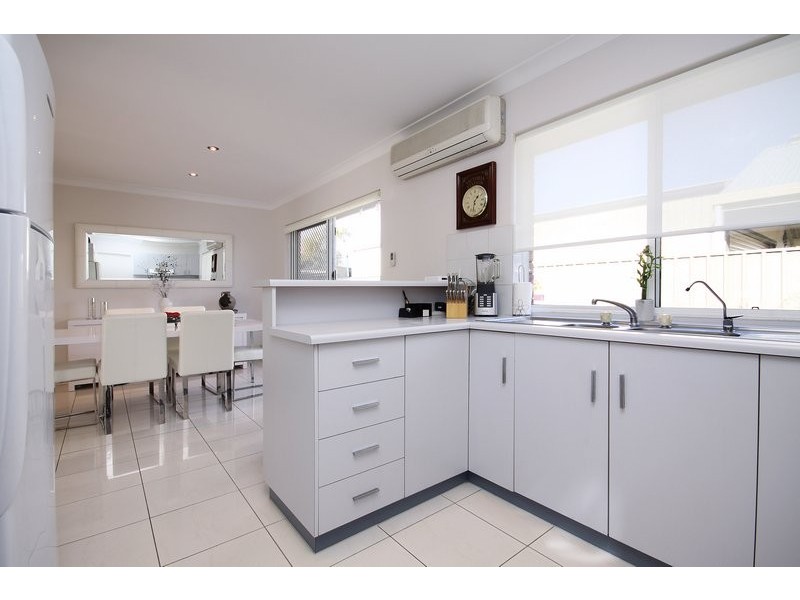 4 Pudney Street, Seaton SA 5023