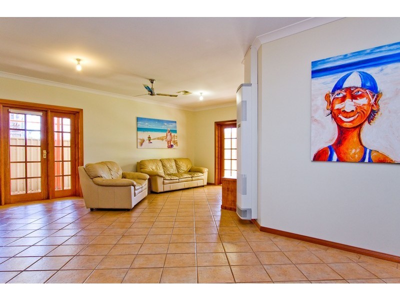 15 Bartlett Terrace, Semaphore Park SA 5019