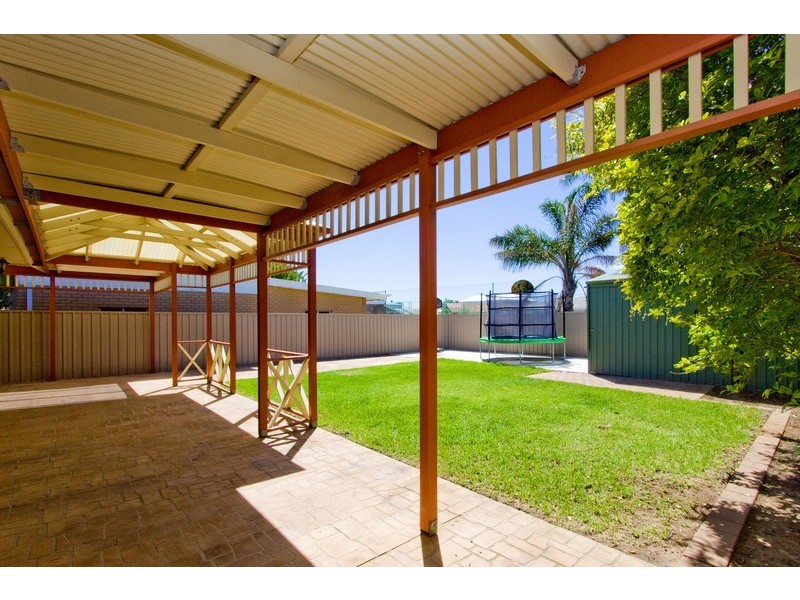 15 Bartlett Terrace, Semaphore Park SA 5019