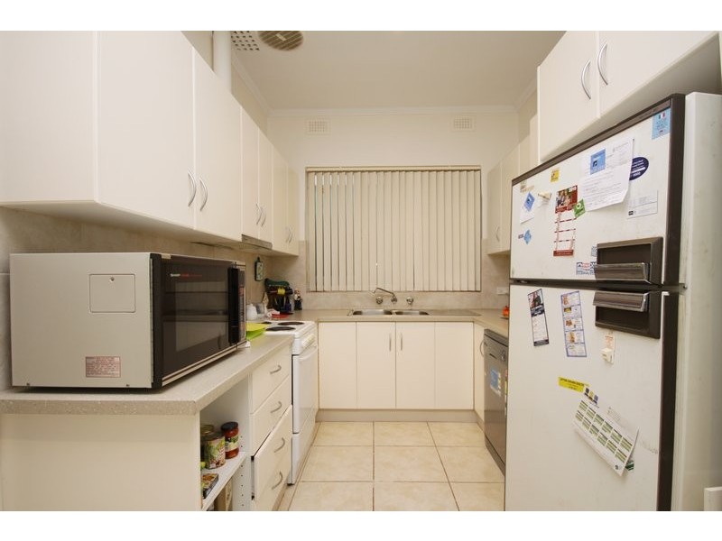 8 Wharfe Street, Woodville South SA 5011