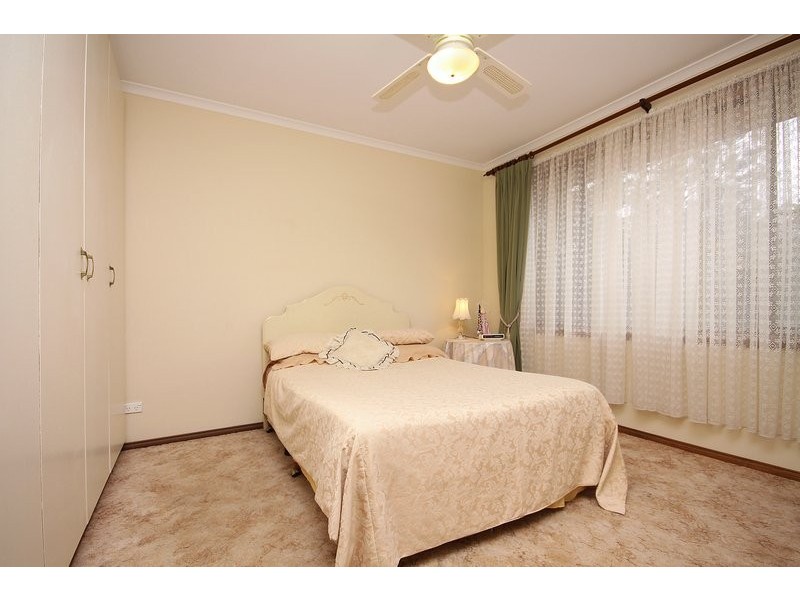 5 Lefkas Court, Seaton SA 5023