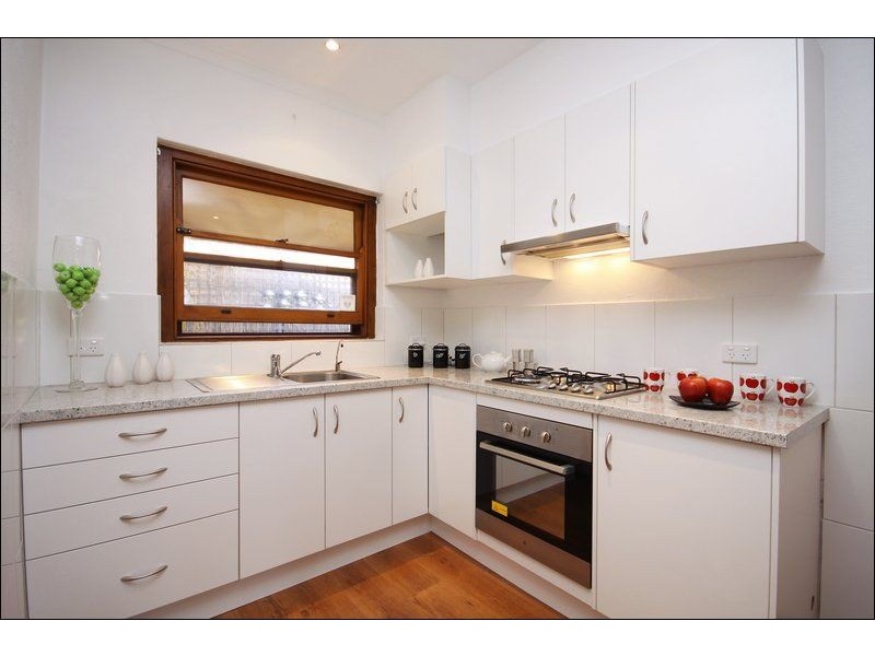 2/30 Military Road, West Beach SA 5024