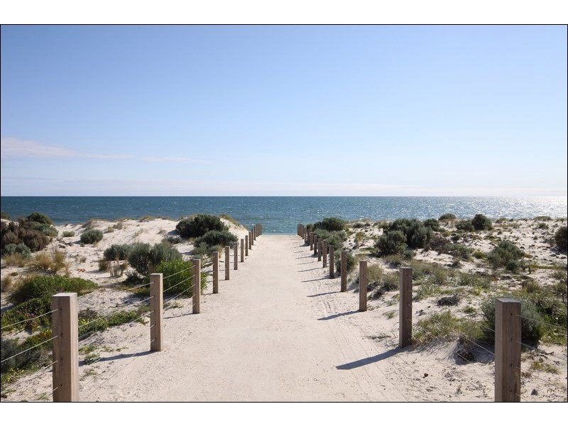 2/30 Military Road, West Beach SA 5024