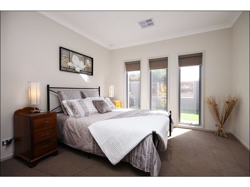 10 Stewart Street, Henley Beach SA 5022