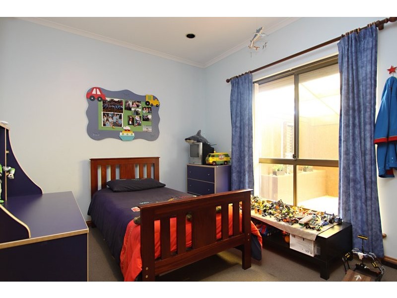 5 Elizabeth Street, Findon SA 5023