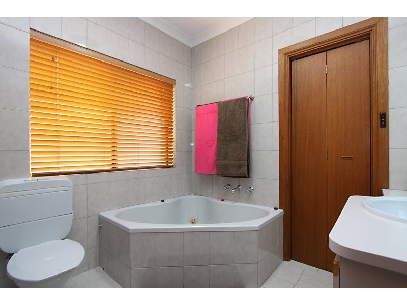 5 Elizabeth Street, Findon SA 5023