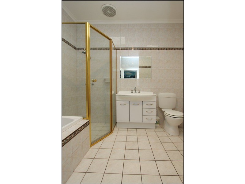 8 Shirley Avenue, Croydon Park SA 5008