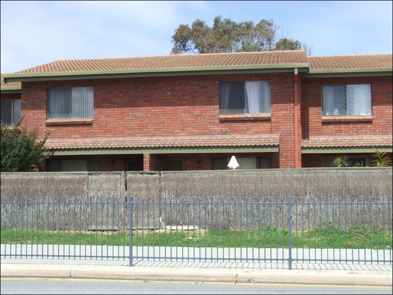 6/11 Sportsmans Drive, West Lakes SA 5021