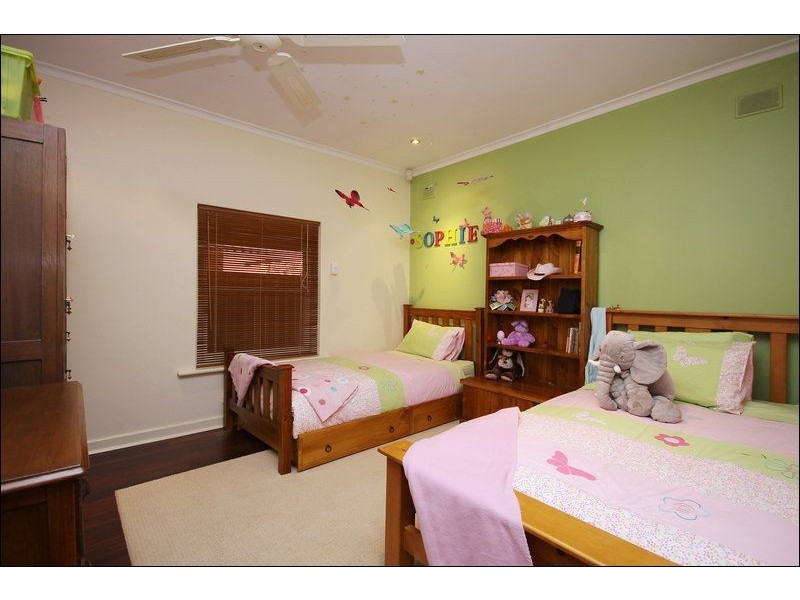 14 Lachlan Ave, Woodville West SA 5011