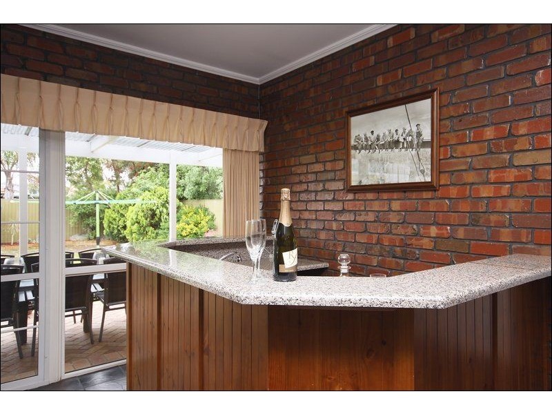 11 Flavel Street, Seaton SA 5023