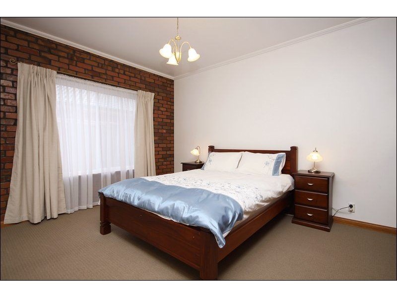 11 Flavel Street, Seaton SA 5023