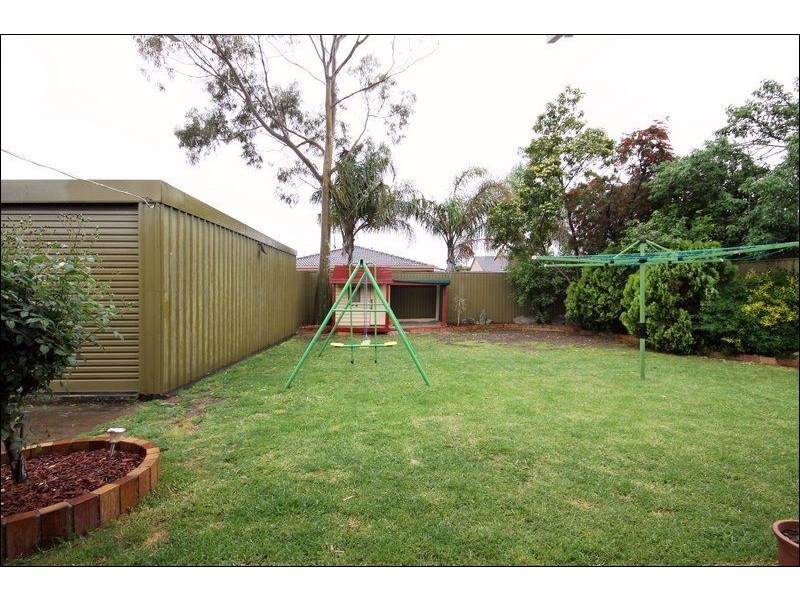 11 Flavel Street, Seaton SA 5023