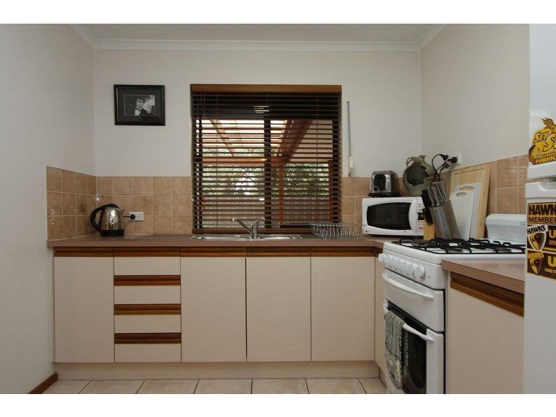 2/10 Russ Avenue, Seaton SA 5023