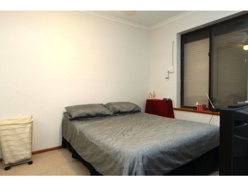 2/10 Russ Avenue, Seaton SA 5023