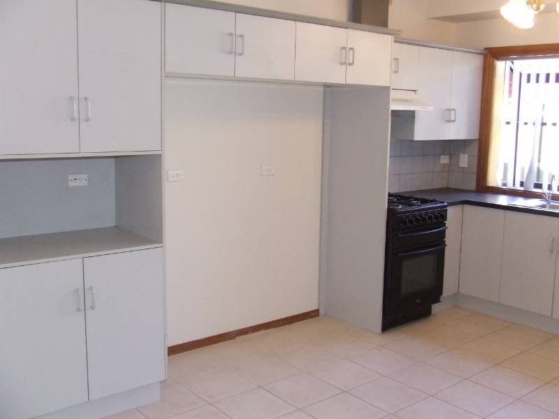 5A Lefkas Court, Seaton SA 5023