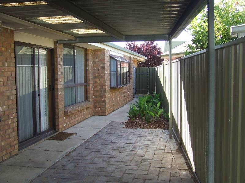 5A Lefkas Court, Seaton SA 5023
