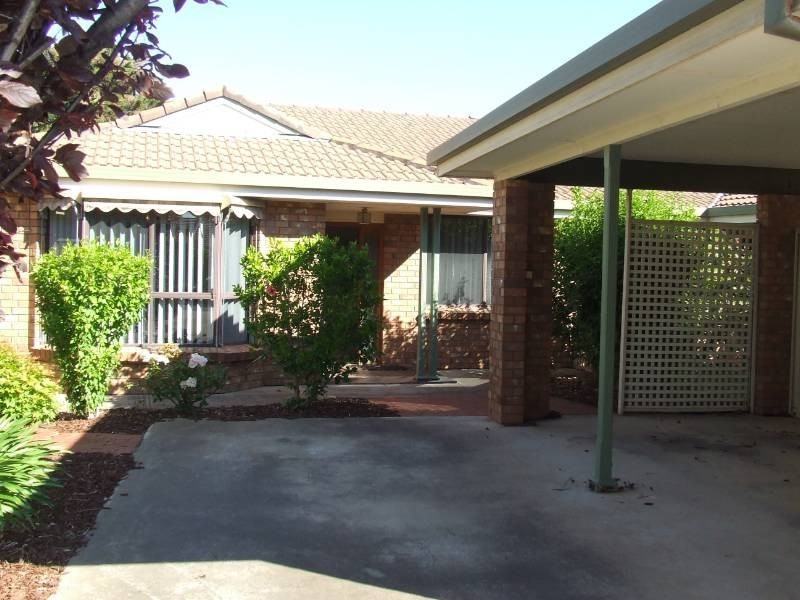 5A Lefkas Court, Seaton SA 5023