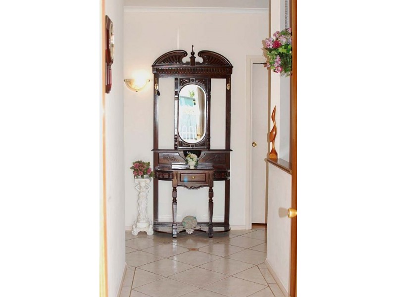 1 Whimpress Court, Findon SA 5023