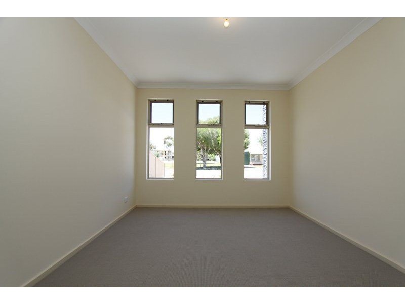 10 Dampier Avenue, Findon SA 5023