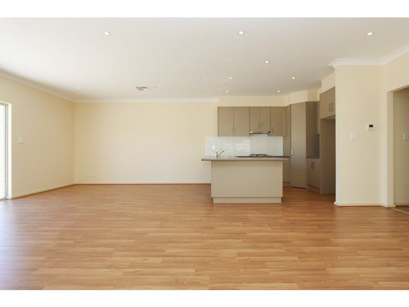 10 Dampier Avenue, Findon SA 5023