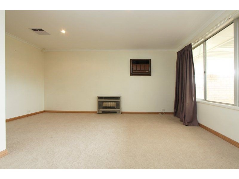2 Upton Court, North Haven SA 5018
