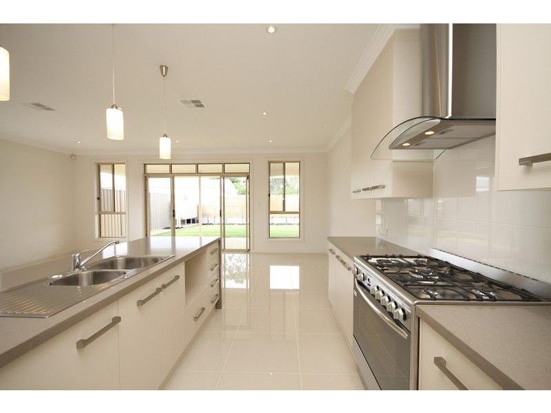 6A Porter Crescent, Fulham Gardens SA 5024