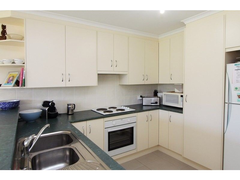 4 St Albans Place, Clearview SA 5085