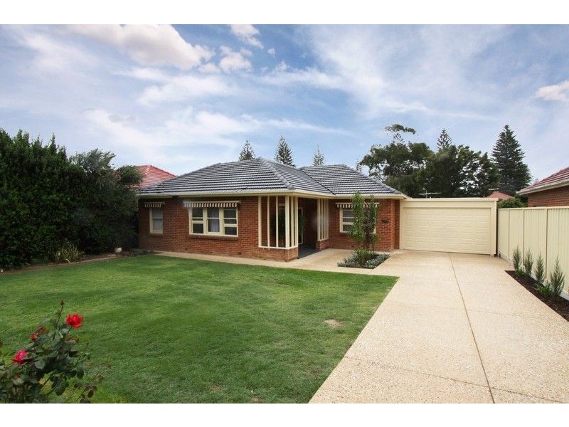 25 Swan Street, Grange SA 5022