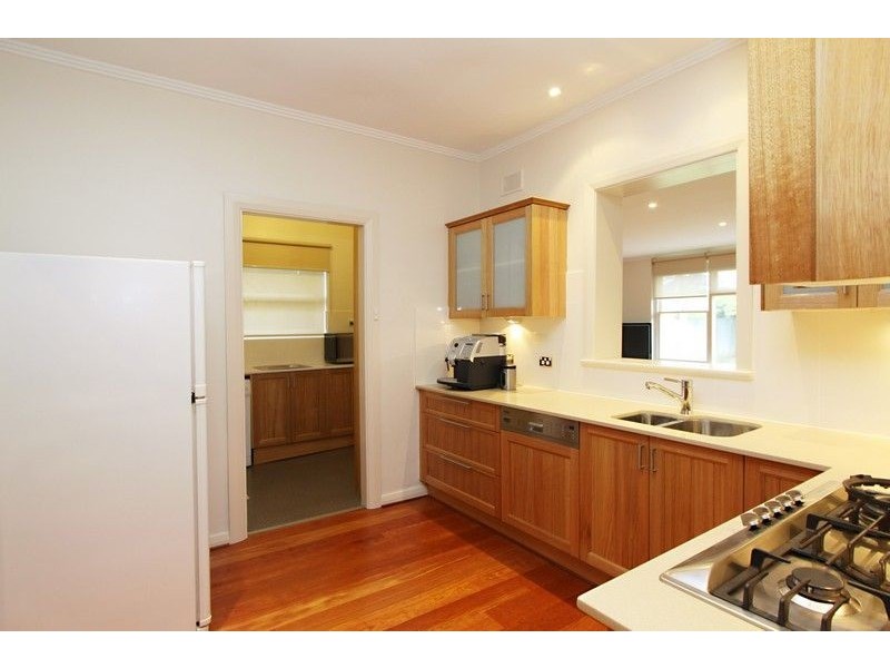 25 Swan Street, Grange SA 5022