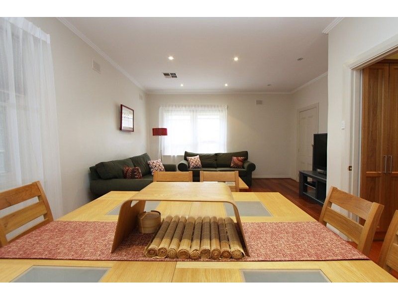 25 Swan Street, Grange SA 5022