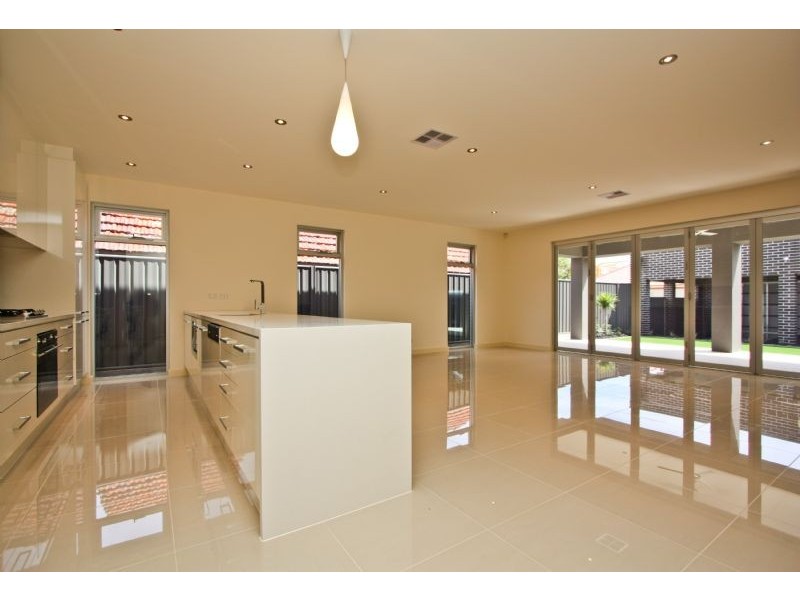 135 East Terrace, Henley Beach SA 5022