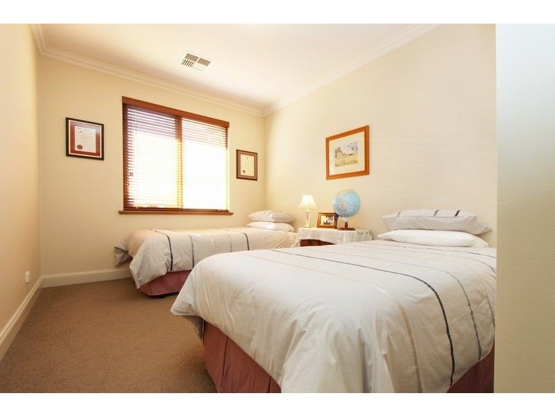 5 Medallion Drive, Grange SA 5022