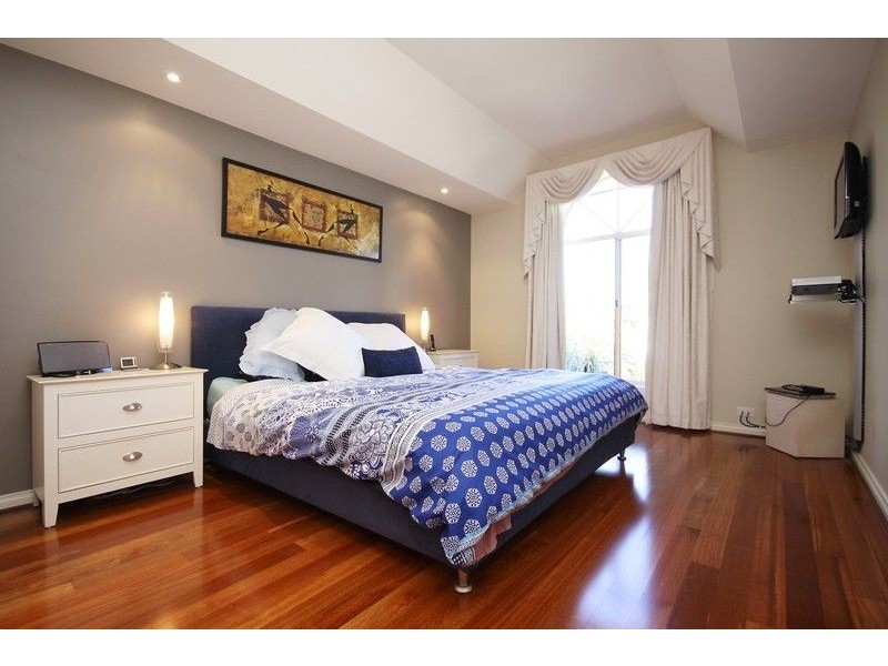 6A Dineen Place, West Beach SA 5024