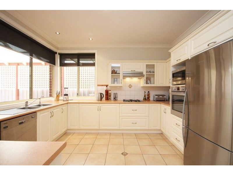 6A Dineen Place, West Beach SA 5024