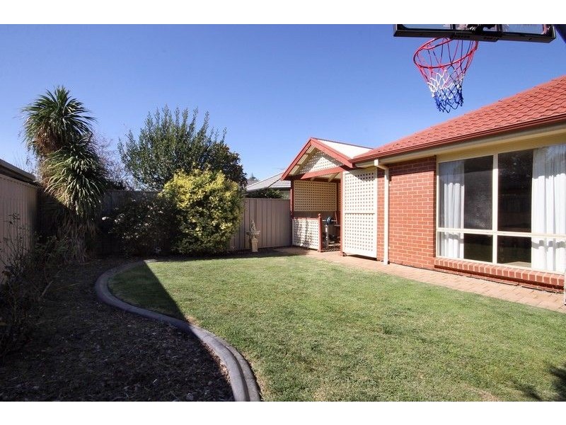 6A Dineen Place, West Beach SA 5024