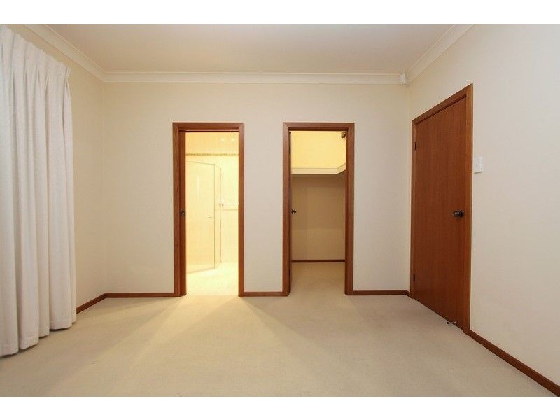 12 Moreshead Street, Greenacres SA 5086